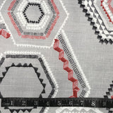 POLYESTER DÉCO ET NAPPE HEXAGONES GRIS ET ROUGE